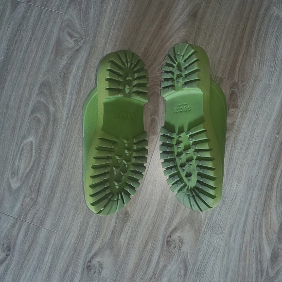 Green Gucci clogs - Picture 6 of 7